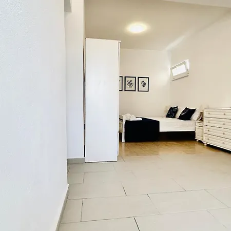 Mirem Boutique Apartments Ofrinion Exterior photo